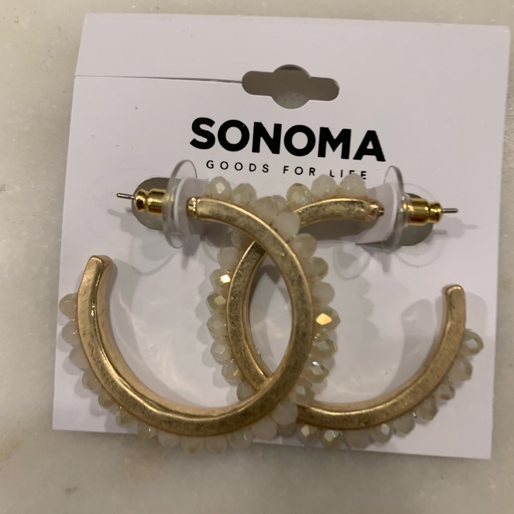 NWT Sonoma Gold Hoop Pierced Earrings With White Stones Around Edges